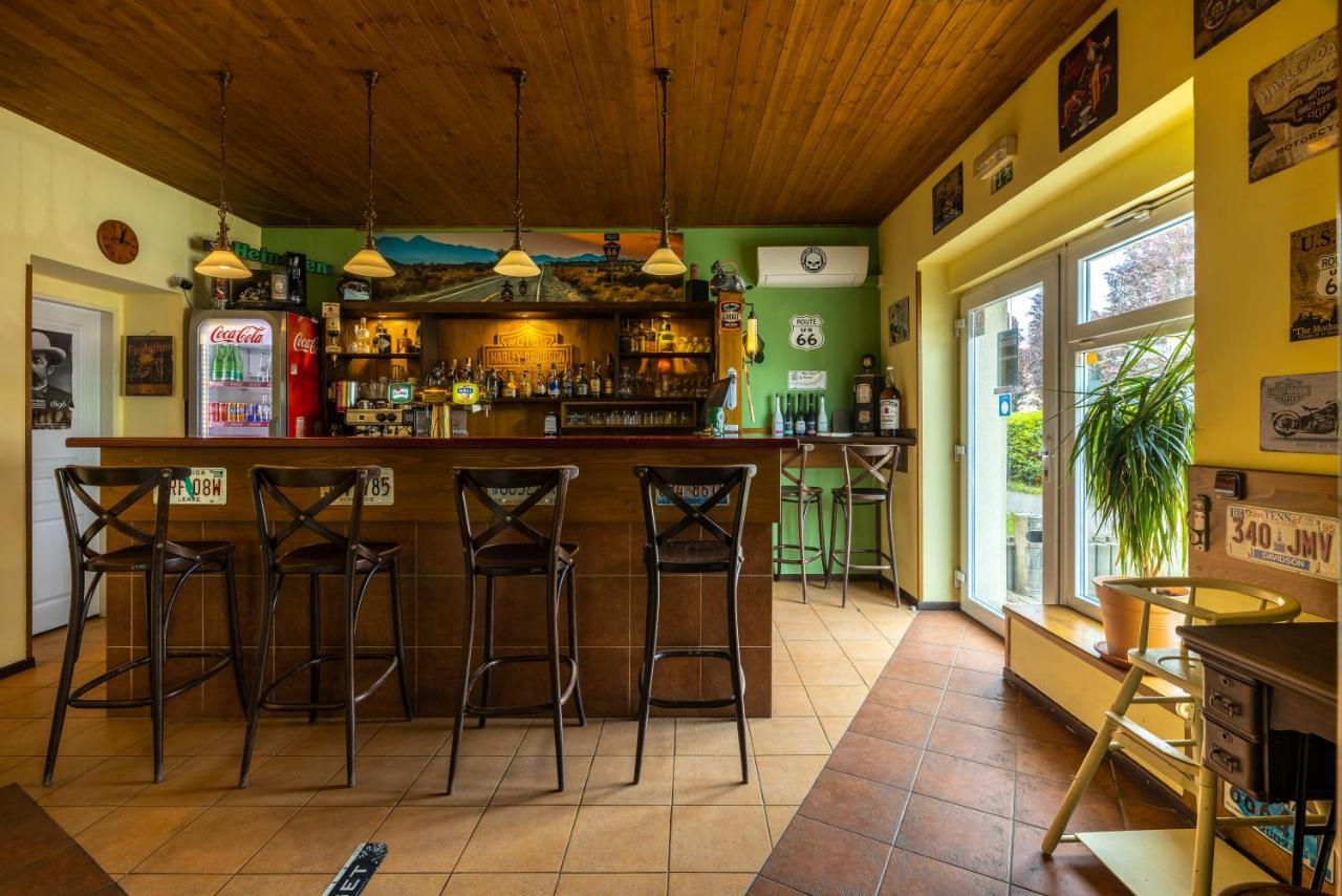 Penzion Rodos - Cafe Prague Exterior photo
