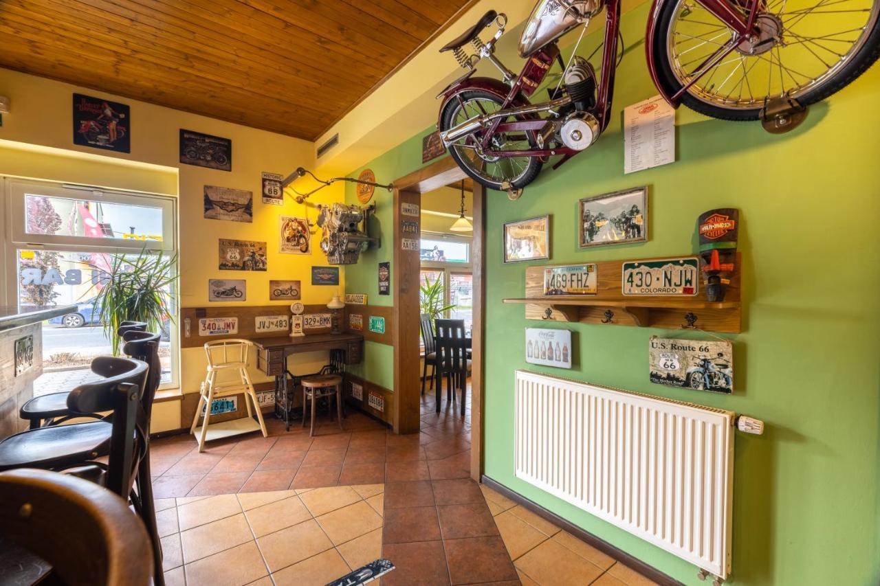 Penzion Rodos - Cafe Prague Exterior photo